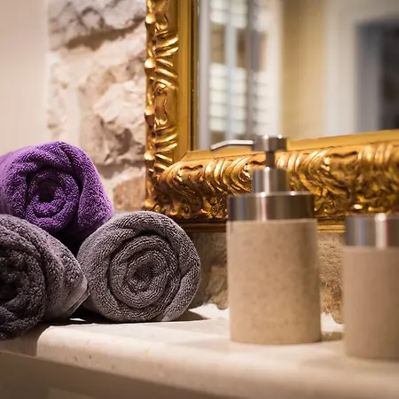 Capo Family & Capo -old Town-parking Apartamento Trogir