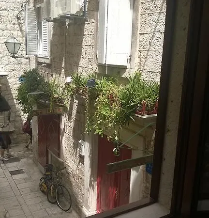 Apartment Capo Family & Capo Studio -Old Town-Parking Apartment *