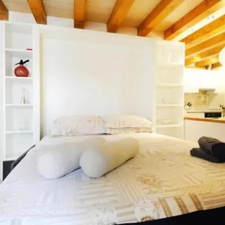 Capo Family & Capo -old Town-parking * 特罗吉尔